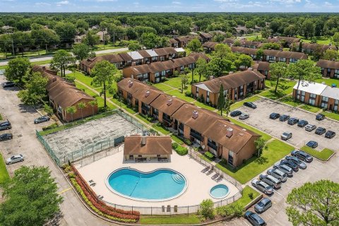 Condo in Orlando, Florida, 2 bedrooms  № 1776966 - photo 29