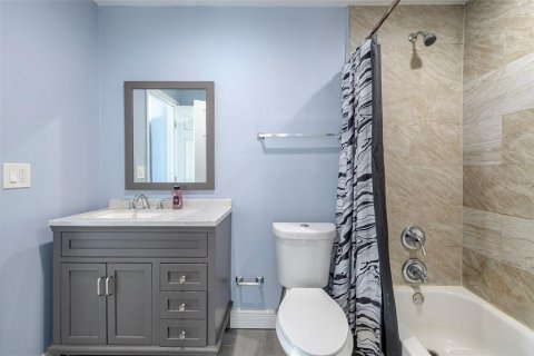 Condo in Orlando, Florida, 2 bedrooms  № 1776966 - photo 21