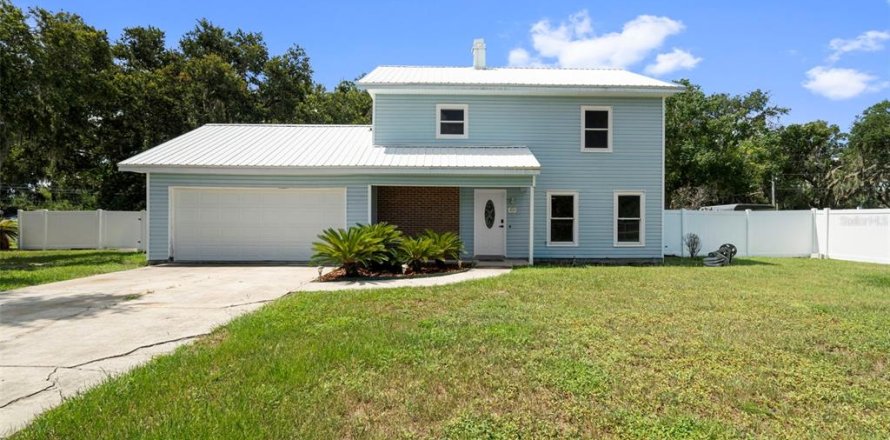House in Lakeland, Florida 3 bedrooms, 144.93 sq.m. № 1856226
