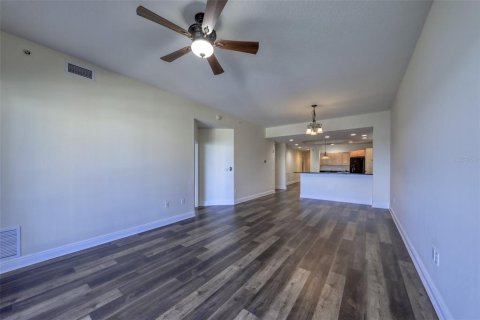 Condominio en alquiler en Redington Shores, Florida, 3 dormitorios, 185.34 m2 № 1792301 - foto 7