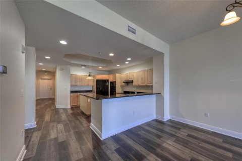 Condominio en alquiler en Redington Shores, Florida, 3 dormitorios, 185.34 m2 № 1792301 - foto 8