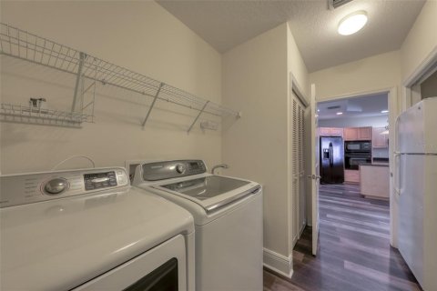 Condominio en alquiler en Redington Shores, Florida, 3 dormitorios, 185.34 m2 № 1792301 - foto 19