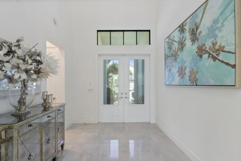 House in Boynton Beach, Florida 5 bedrooms, 386.57 sq.m. № 2263555 - photo 23