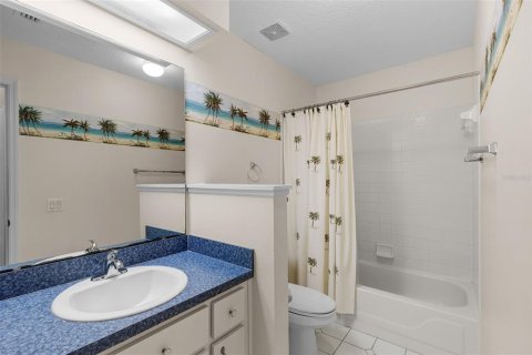 House in Leesburg, Florida 2 bedrooms, 123.19 sq.m. № 1913772 - photo 22