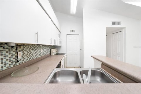 Copropriété à vendre à Orlando, Floride: 1 chambre, 60.39 m2 № 1810089 - photo 11