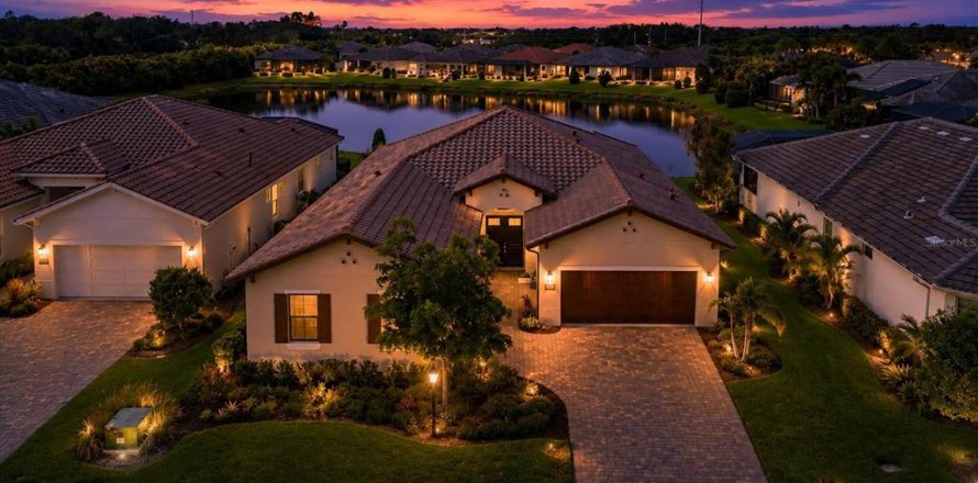 Casa en Sarasota, Florida 3 dormitorios, 238.76 m2 № 2197752