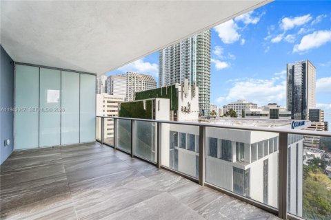 Condo in Miami, Florida, 3 bedrooms  № 2061750 - photo 24