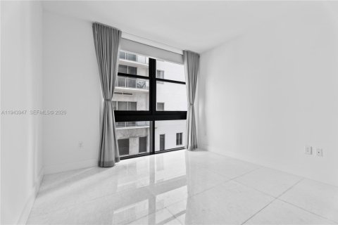 Condo in Miami, Florida, 3 bedrooms  № 2061750 - photo 10
