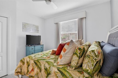 Villa ou maison à vendre à Cape Coral, Floride: 4 chambres, 188.78 m2 № 2396675 - photo 11