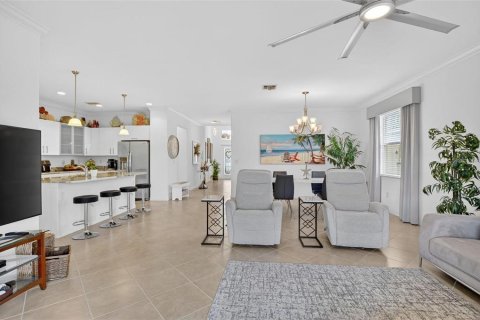 Villa ou maison à vendre à Cape Coral, Floride: 4 chambres, 188.78 m2 № 2396675 - photo 23