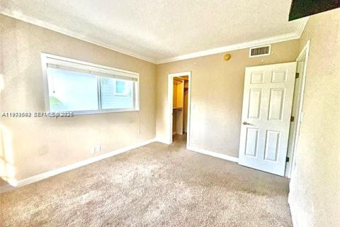 Снять в аренду кондоминиум в Форт-Лодердейл, Флорида 1 спальня, 42.64м2, № 2032564 - фото 11