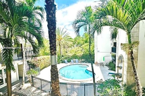 Снять в аренду кондоминиум в Форт-Лодердейл, Флорида 1 спальня, 42.64м2, № 2032564 - фото 6