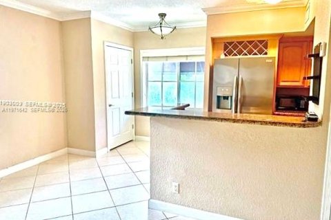 Снять в аренду кондоминиум в Форт-Лодердейл, Флорида 1 спальня, 42.64м2, № 2032564 - фото 10