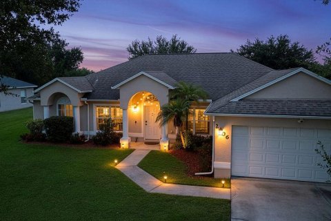 Casa en venta en St. Lucie, Florida, 4 dormitorios, 211.45 m2 № 2269583 - foto 2