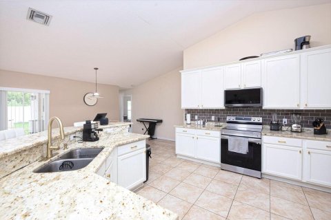 Casa en venta en St. Lucie, Florida, 4 dormitorios, 211.45 m2 № 2269583 - foto 15