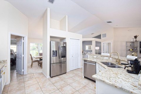 Casa en venta en St. Lucie, Florida, 4 dormitorios, 211.45 m2 № 2269583 - foto 17