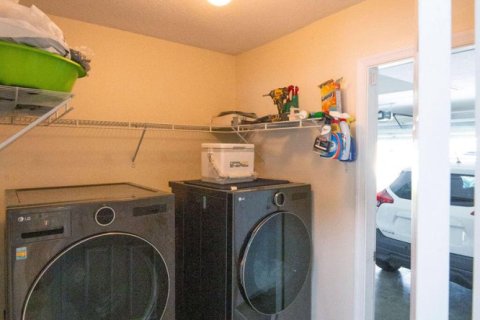 Casa en venta en St. Lucie, Florida, 4 dormitorios, 211.45 m2 № 2269583 - foto 26