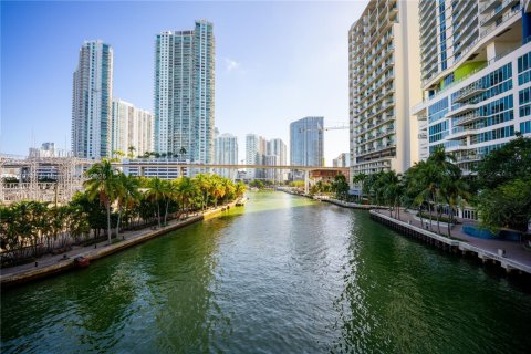 Condominio en venta en Miami, Florida, 2 dormitorios, 120.77 m2 № 1862451 - foto 17