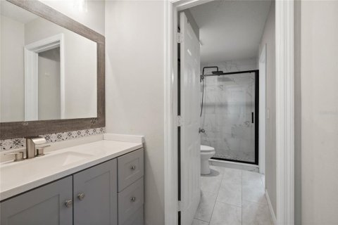 Villa ou maison à louer à Orlando, Floride: 5 chambres, 292.46 m2 № 2377644 - photo 30