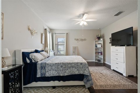 Villa ou maison à louer à Orlando, Floride: 5 chambres, 292.46 m2 № 2377644 - photo 16