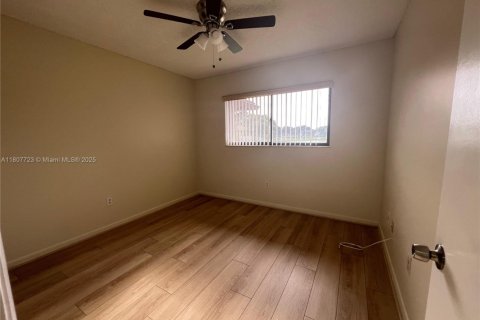 Condominio en venta en Tamarac, Florida, 2 dormitorios, 108.05 m2 № 1748153 - foto 14