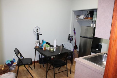 Commercial property in Palm Harbor, Florida 178.37 sq.m. № 2213746 - photo 16