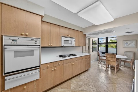 Condominio en venta en Miami Beach, Florida, 2 dormitorios, 262.63 m2 № 2145983 - foto 8