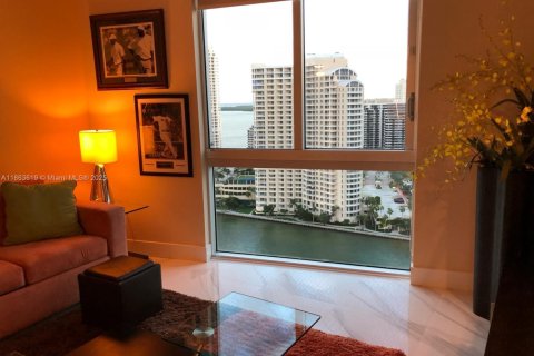 Condo in Miami, Florida, 3 bedrooms  № 1891498 - photo 5