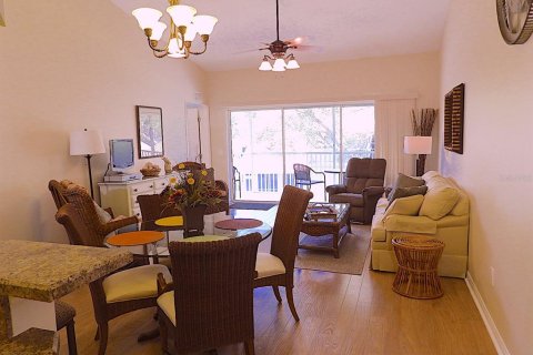 Condominio en venta en Oxford, Florida, 3 dormitorios, 119.94 m2 № 1647604 - foto 5