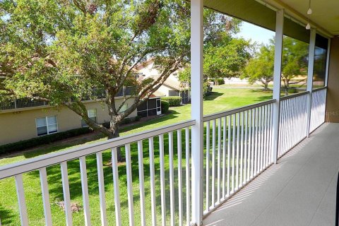 Condominio en venta en Oxford, Florida, 3 dormitorios, 119.94 m2 № 1647604 - foto 11