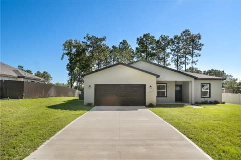 Casa en Ocala, Florida 4 dormitorios, 181.07 m2 № 2419358