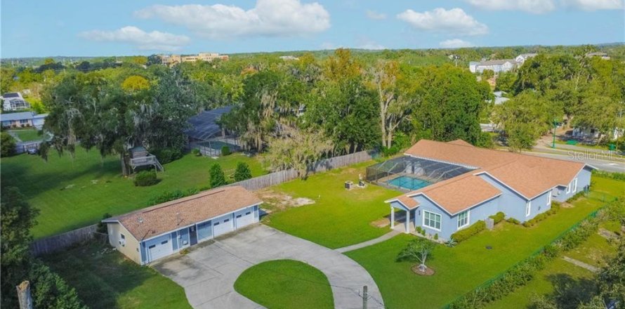 Villa ou maison à Inverness, Floride 4 chambres, 328.13 m2 № 2420442
