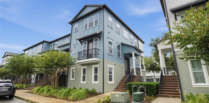 Touwnhouse à Oviedo, Floride 3 chambres, 188.96 m2 № 2406375