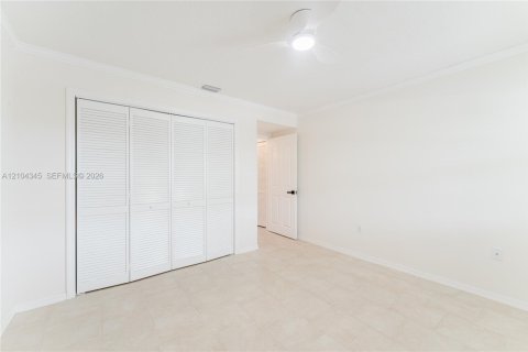 Condo in Vero Beach, Florida, 2 bedrooms  № 2429838 - photo 22