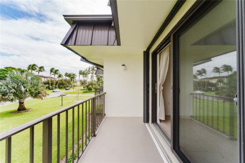 Condo in Vero Beach, Florida, 2 bedrooms  № 2429838 - photo 28