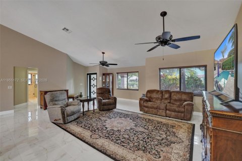 Купить виллу или дом в Дейви, Флорида 4 спальни, 209.4м2, № 2020725 - фото 12