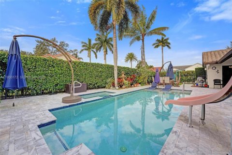 Купить виллу или дом в Дейви, Флорида 4 спальни, 209.4м2, № 2020725 - фото 2