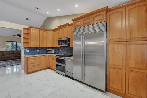 Купить виллу или дом в Дейви, Флорида 4 спальни, 209.4м2, № 2020725 - фото 18