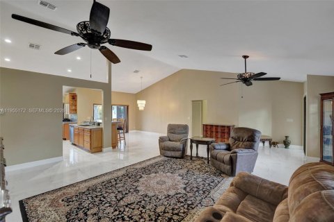 Купить виллу или дом в Дейви, Флорида 4 спальни, 209.4м2, № 2020725 - фото 13