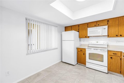 Купить кондоминиум в Палм-Харбор, Флорида 8 комнат, 101.26м2, № 2110666 - фото 7