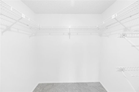 Купить кондоминиум в Палм-Харбор, Флорида 8 комнат, 101.26м2, № 2110666 - фото 10