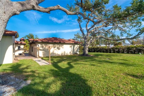 House in Englewood, Florida 3 bedrooms, 185.34 sq.m. № 1732840 - photo 8
