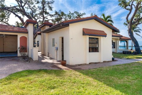 House in Englewood, Florida 3 bedrooms, 185.34 sq.m. № 1732840 - photo 6