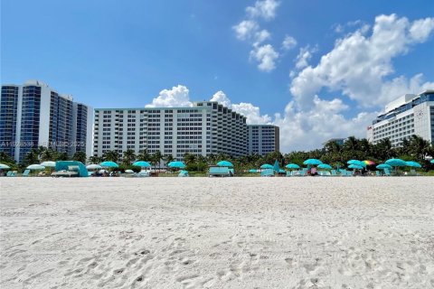 Condominio en alquiler en Miami Beach, Florida, 52.58 m2 № 1987054 - foto 18