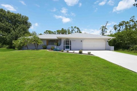 Villa ou maison à Port Charlotte, Floride 2 chambres, 96.8 m2 № 2147973