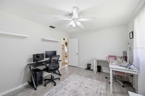 Villa ou maison à vendre à Port Charlotte, Floride: 2 chambres, 96.8 m2 № 2147973 - photo 27