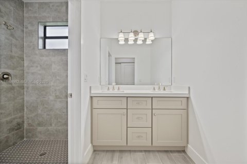 Casa en venta en Riviera Beach, Florida, 5 dormitorios, 152.27 m2 № 2020356 - foto 11