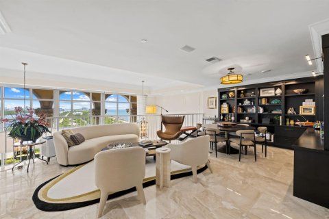 Condo in Hollywood, Florida, 3 bedrooms  № 2174278 - photo 15