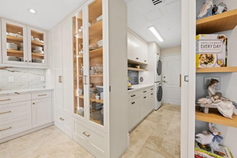 Condo in Hollywood, Florida, 3 bedrooms  № 2174278 - photo 12