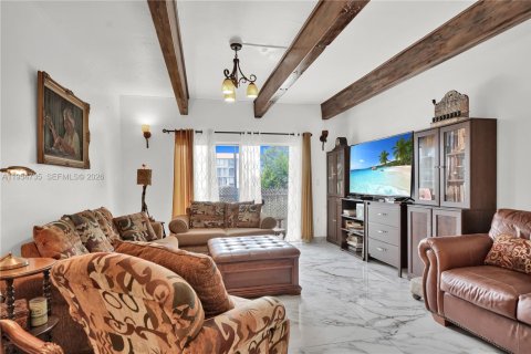 Condominio en venta en North Miami Beach, Florida, 4 dormitorios, 233.93 m2 № 2153358 - foto 14